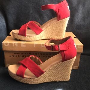 TOMS Strappy Wedge, Red Canvas